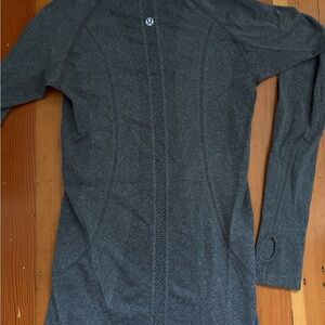 lululemon athletica Gray Long Sleeve Top